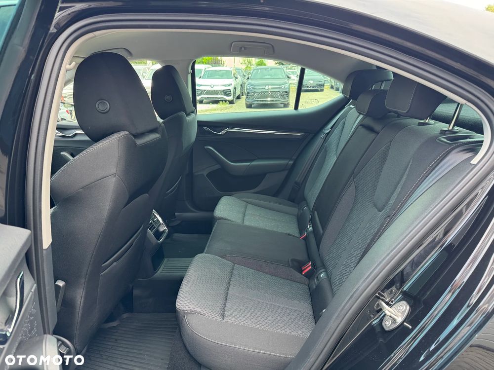Skoda Octavia 2.0 TDI Style DSG - 13