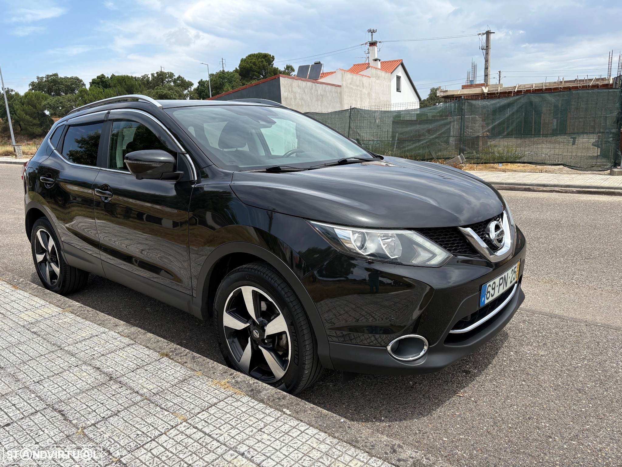 Nissan Qashqai 1.6 dCi N-Tec - 17