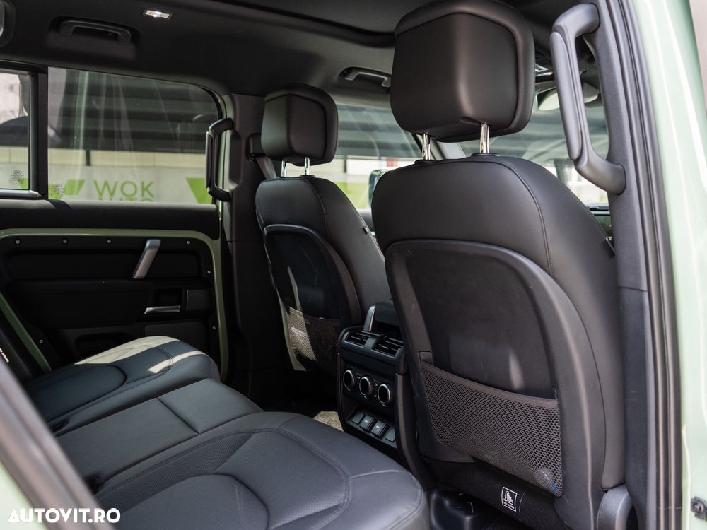 Land Rover Defender 110 3.0 P400 MHEV - 39