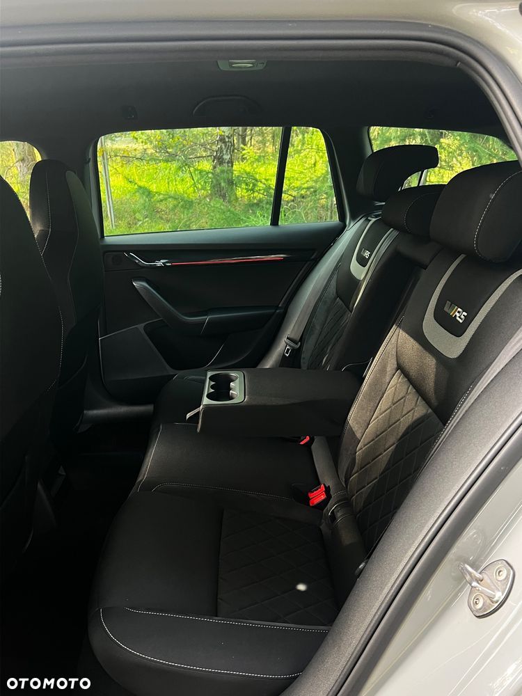 Skoda Octavia 2.0 TDI RS DSG - 15