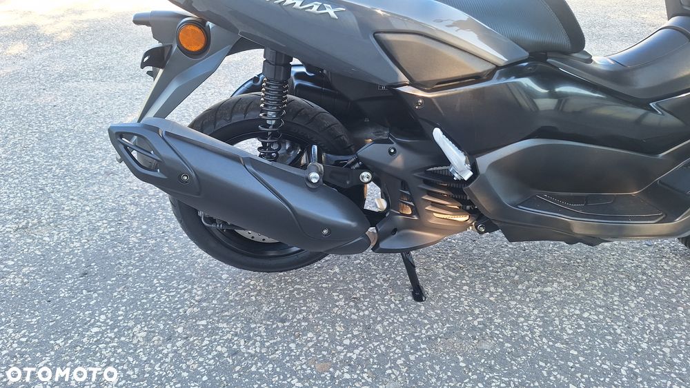 Yamaha NMAX - 16