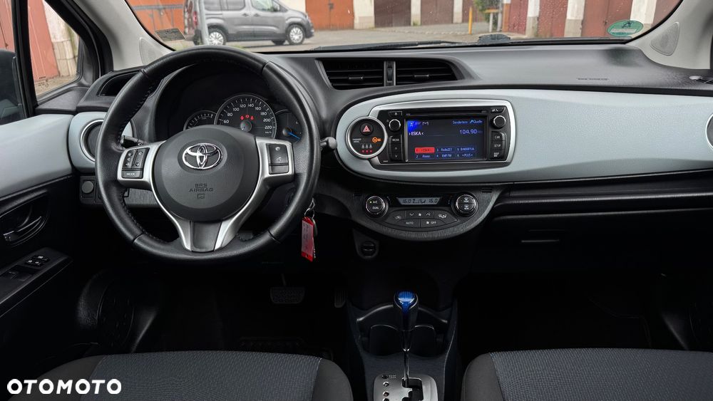 Toyota Yaris - 6