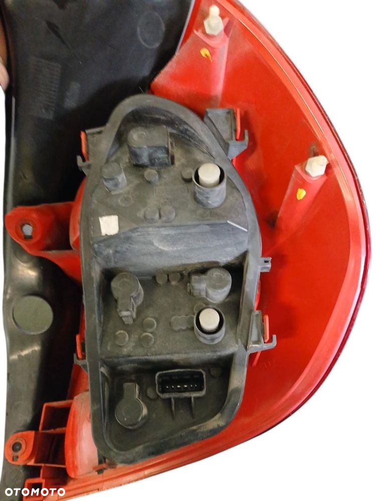 LAMPA LEWA TYLNA RENAULT CLIO III 20032026 - 3