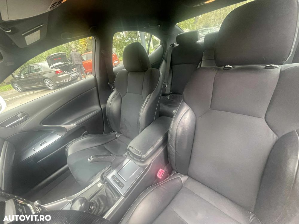 Lexus Seria IS 220d Sport F - 10