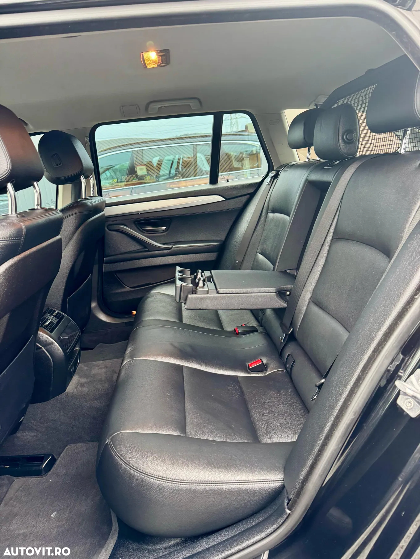 BMW Seria 5 520d Touring Aut. Luxury Line - 8