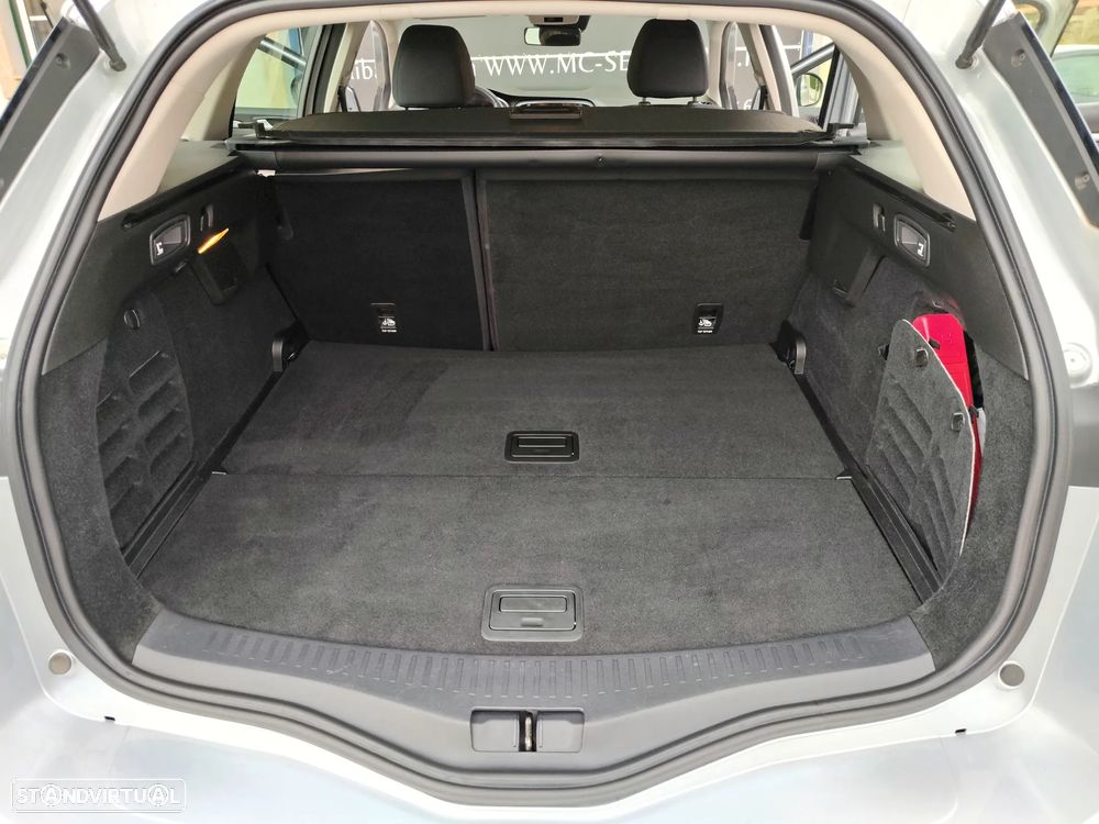 Renault Mégane Sport Tourer BLUE dCi 115 BUSINESS EDITION - 10