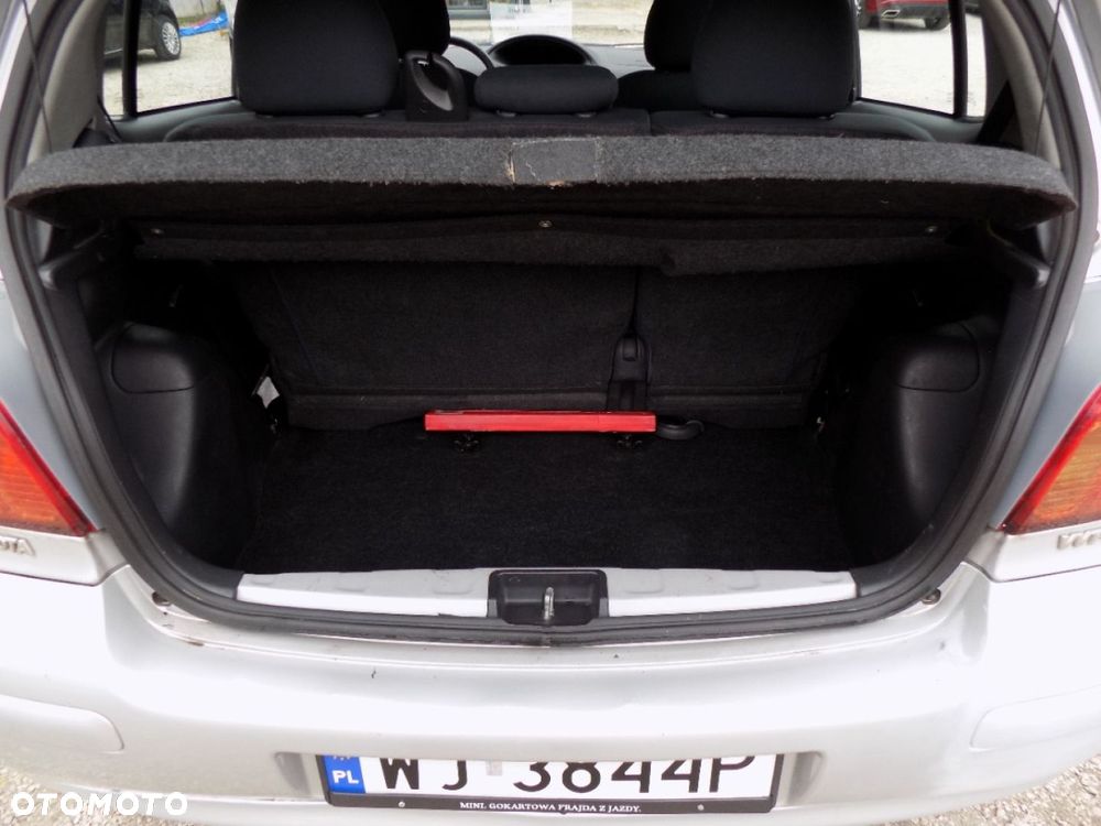 Toyota Yaris - 9