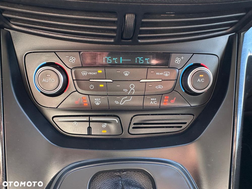 Ford Kuga 1.5 EcoBoost 4x4 Titanium - 14