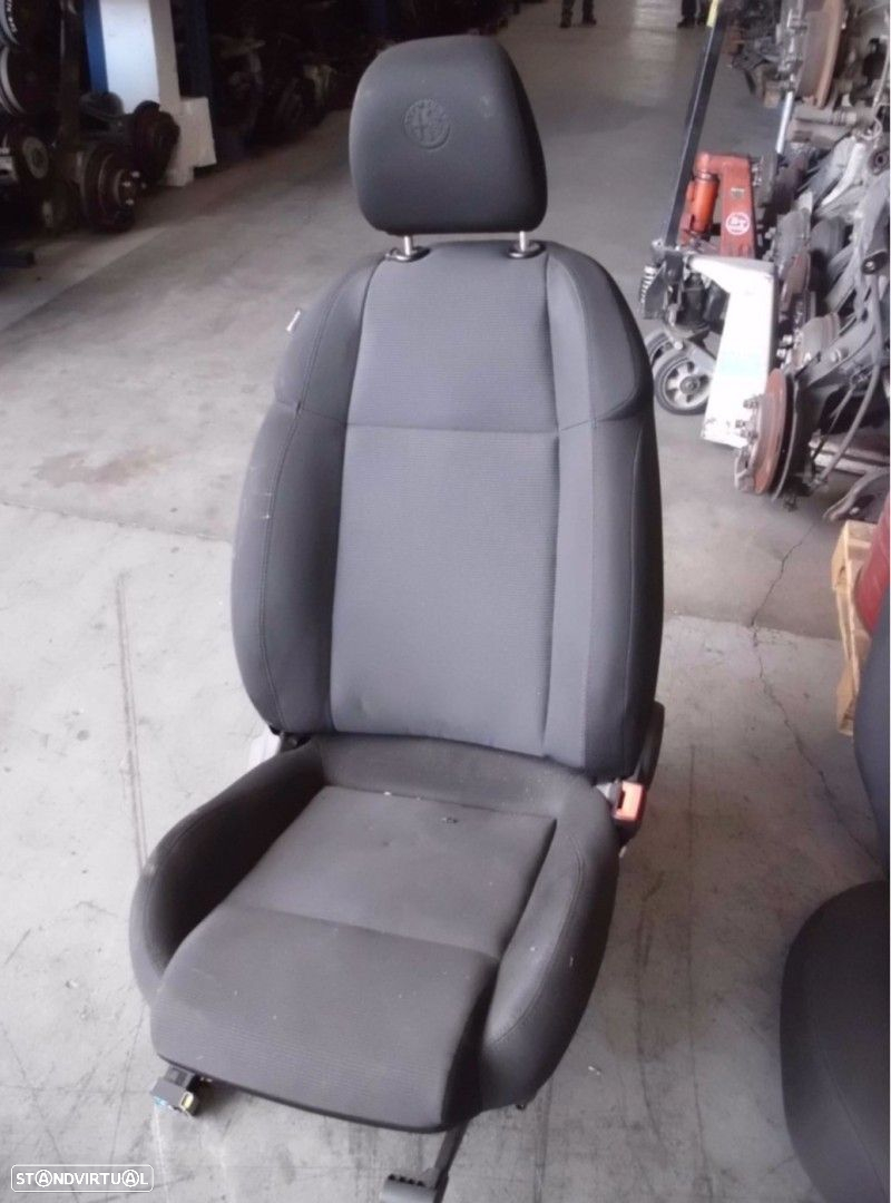 Bancos Completos Alfa Romeo Giulietta  2012 - 4