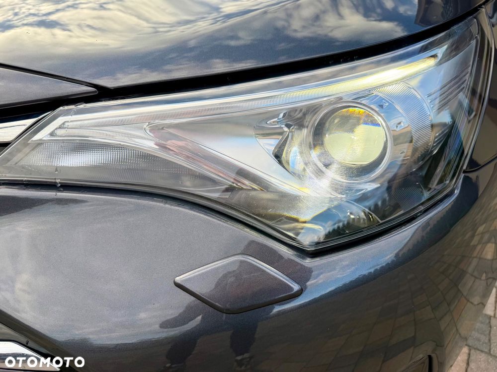 Toyota Avensis Touring Sports 1.8 Edition S+ - 37