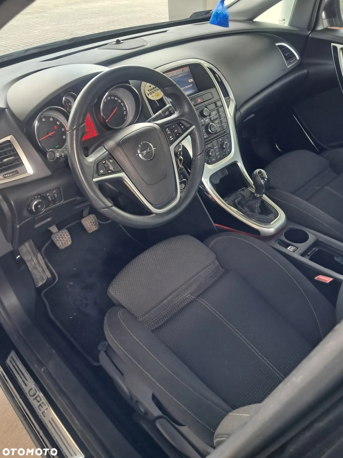 Opel Astra IV 1.4 T Cosmo - 26