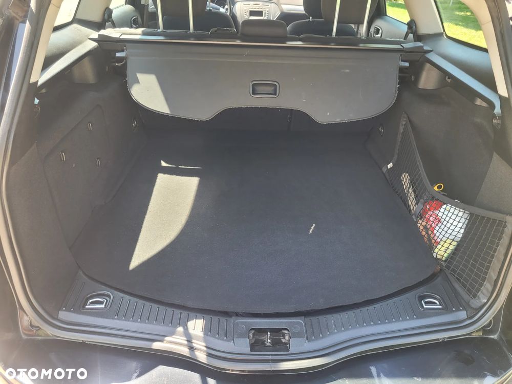 Ford Mondeo - 12