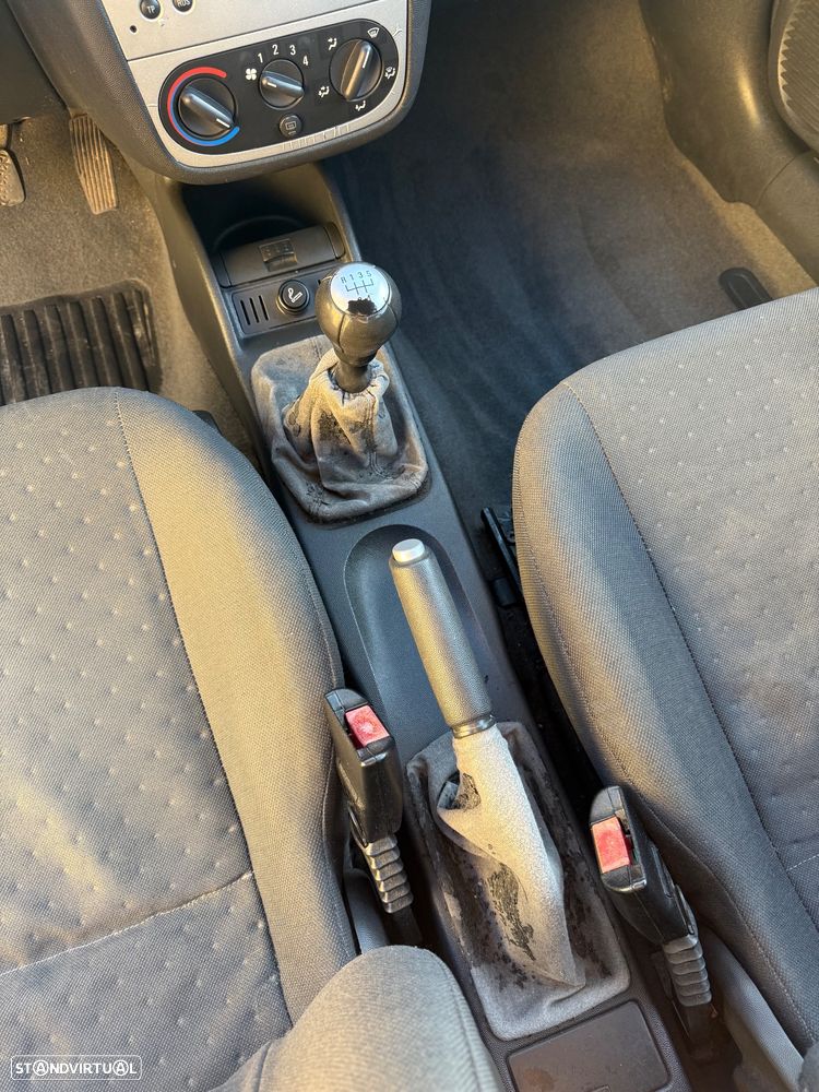 Opel Corsa 1.2 16V N-Joy - 10