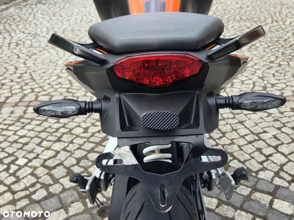 KTM Duke 125 - 38