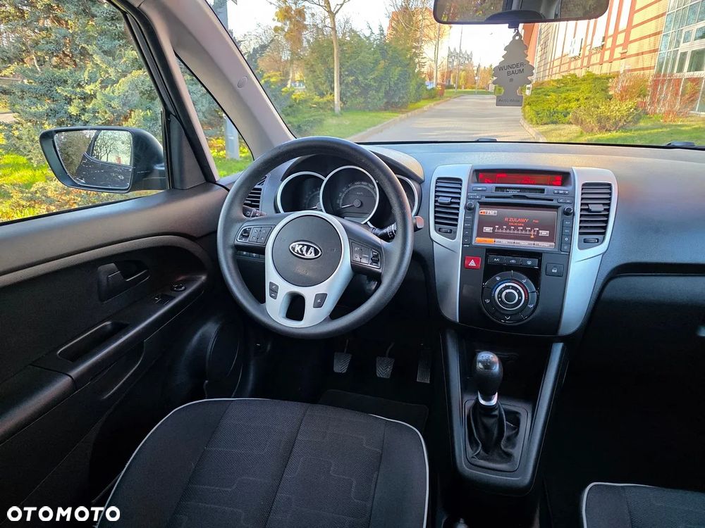 Kia Venga 1.4 CVVT Black Collection - 9