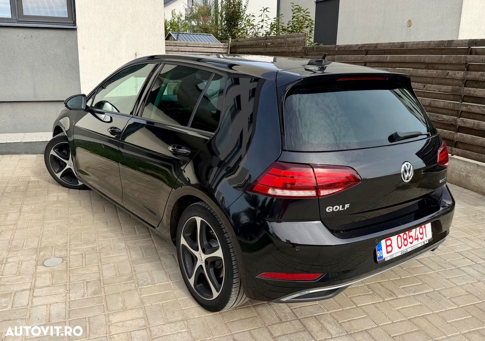 Volkswagen Golf 2019 photo 3