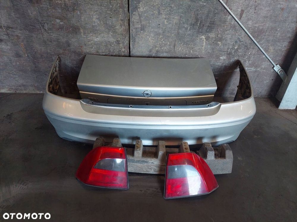 KOMPLETNY TYŁ OPEL VECTRA B LIFT Z147 SEDAN 99-02r - 1