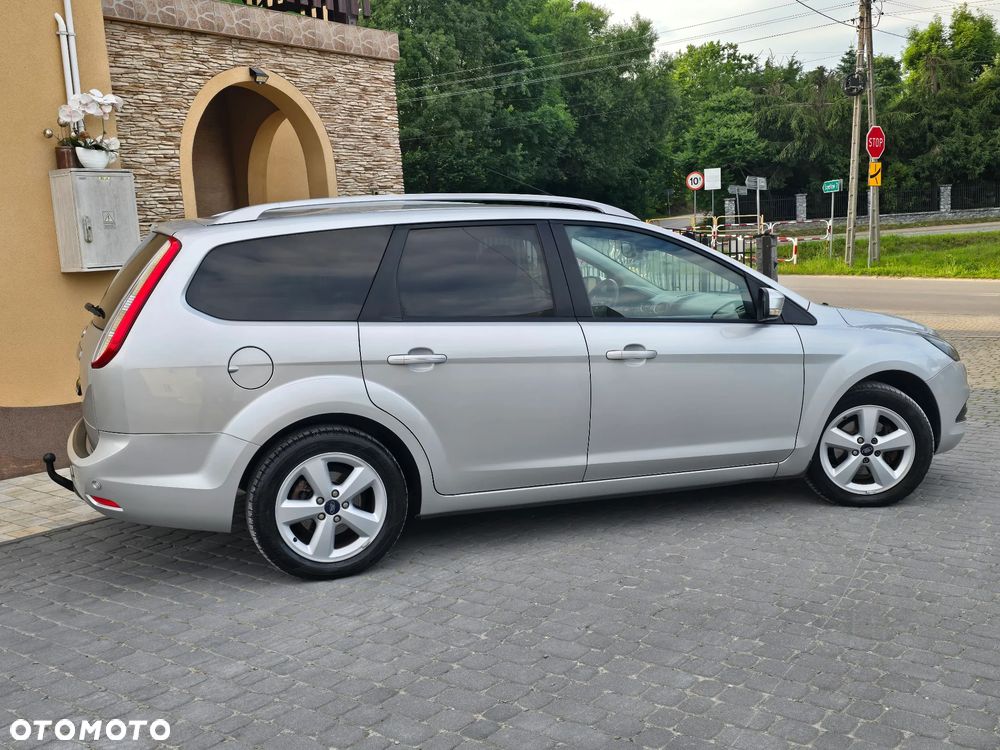Ford Focus 1.8 Titanium - 12