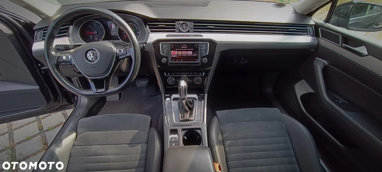 Volkswagen Passat - 8