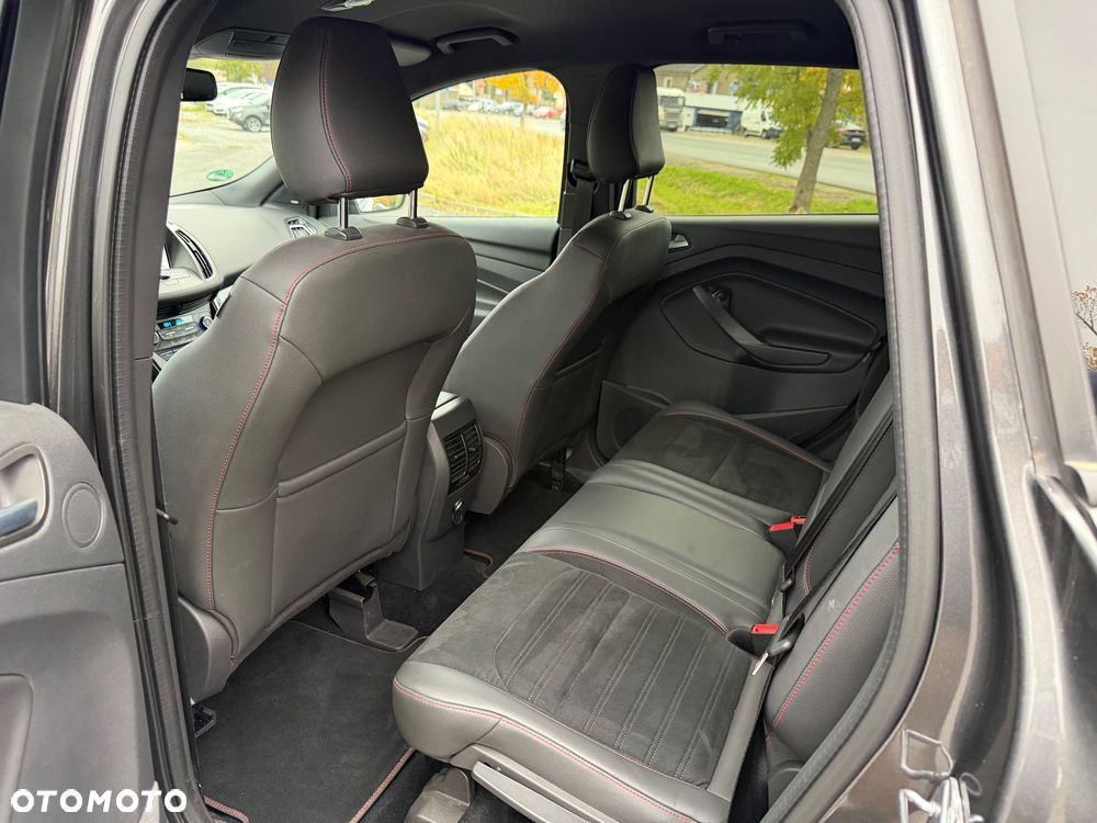 Ford Kuga 1.5 EcoBoost FWD ST-Line - 22