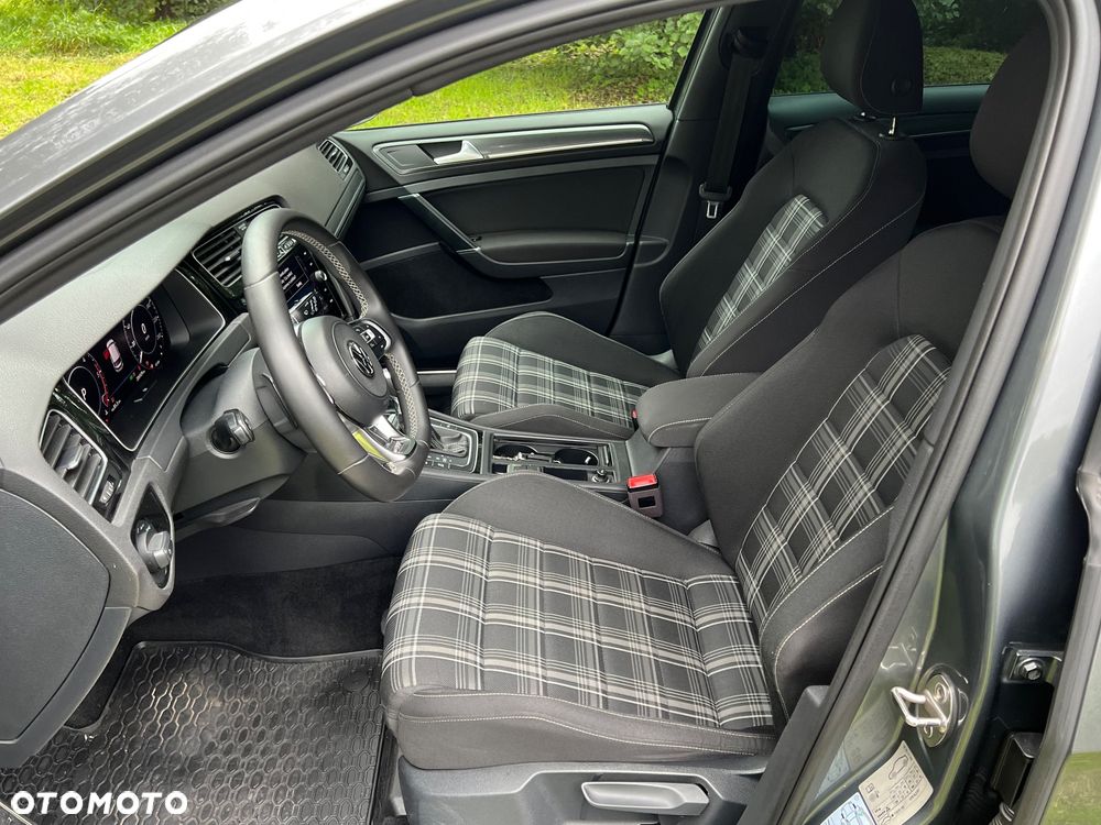 Volkswagen Golf VII 2.0 TDI BMT GTD DSG - 13