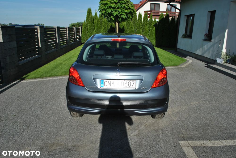 Peugeot 207 1.4 16V Trendy - 15