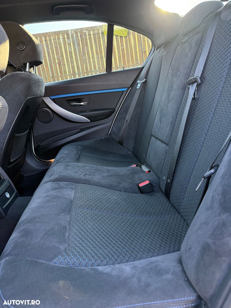 BMW Seria 3 330e iPerformance AT M Sport - 5