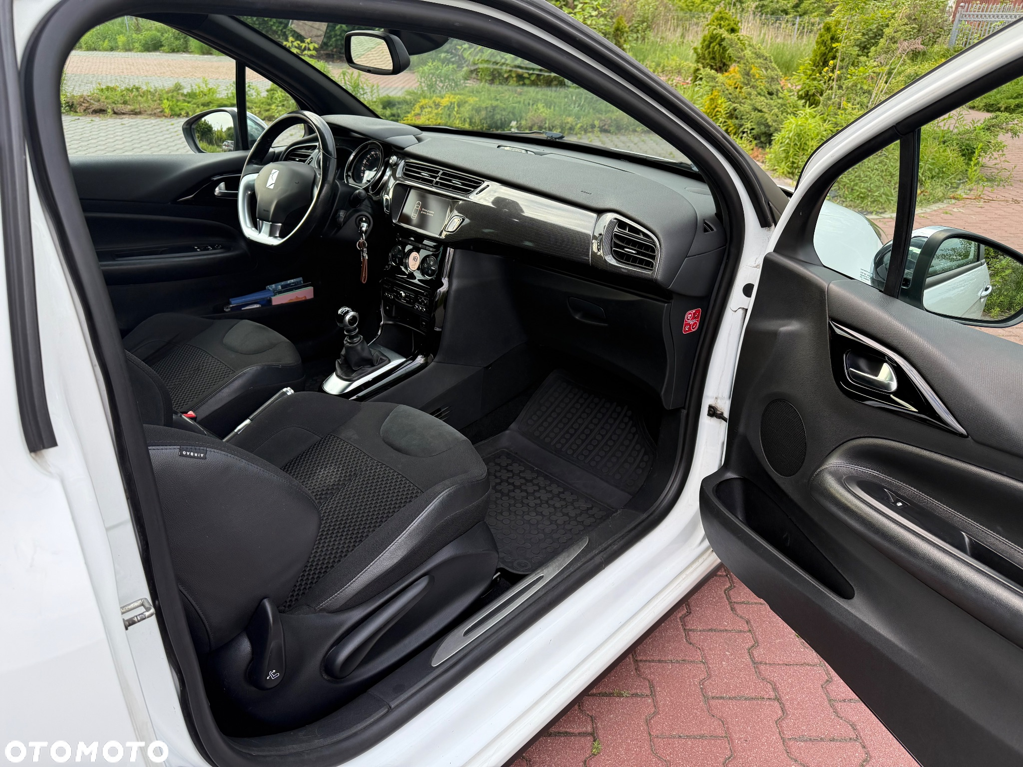 Citroën DS3 1.6 THP SportChic - 9