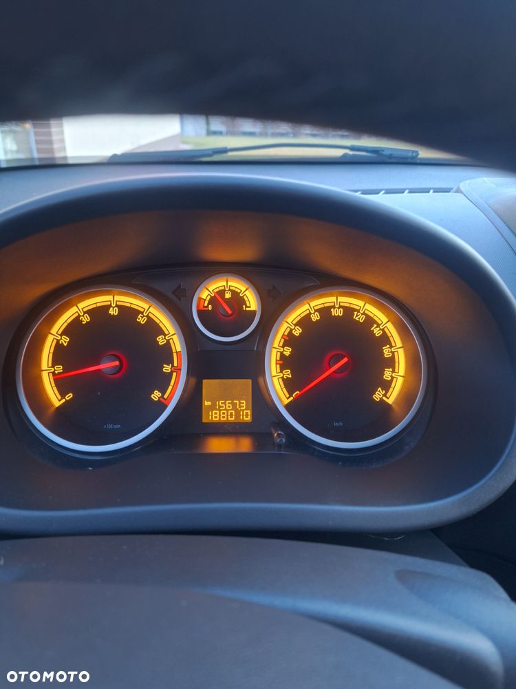 Opel Corsa - 12