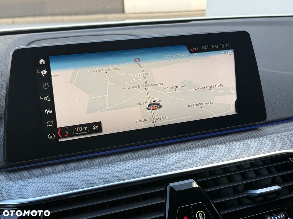 BMW Seria 5 520d xDrive Touring M Sport Edition - 24