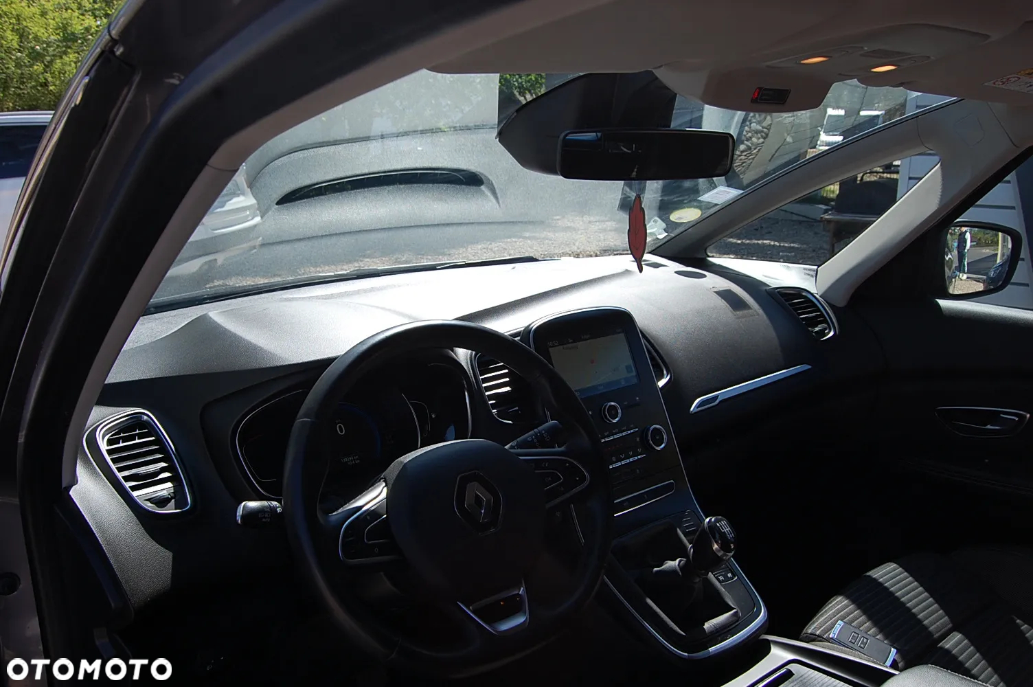 Renault Scenic - 17