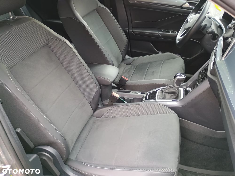 Volkswagen T-Roc 1.5 TSI Style DSG - 24