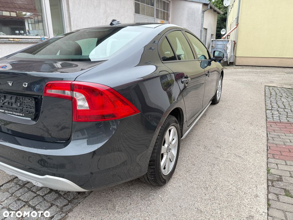 Volvo S60 D3 Geartronic Momentum - 13