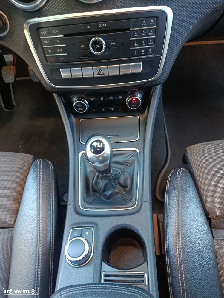Mercedes-Benz A 180 d Urban - 13