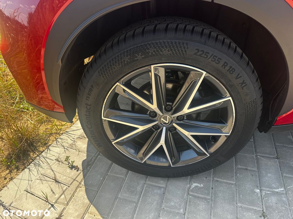 Lexus LBX 1.5 Hybrid Emotion - 12