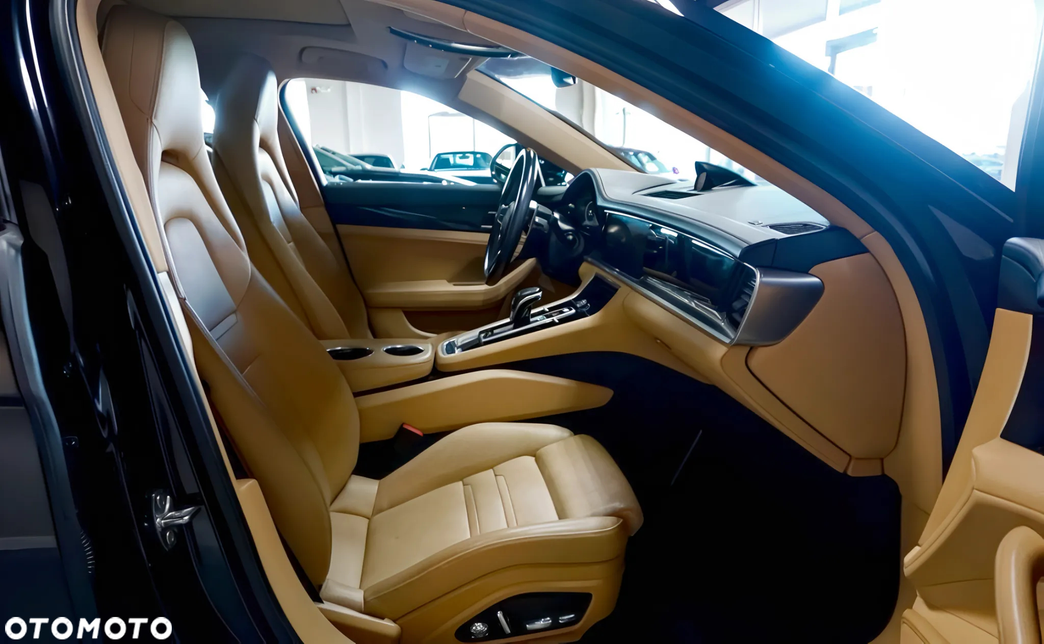 Porsche Panamera 4 Executive - 11