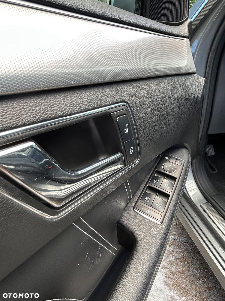 Mercedes-Benz Klasa E 250 CDI DPF 4Matic BlueEFFICIENCY 7G-TRONIC Avantgarde - 18
