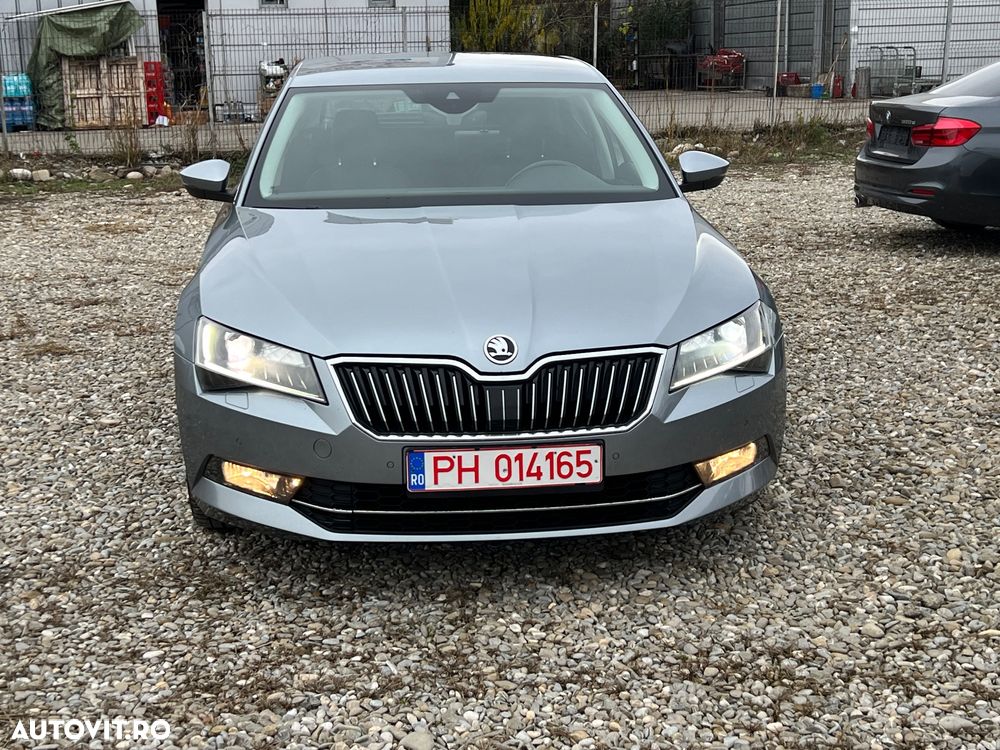 Skoda Superb 2.0 TDI DSG Sportline - 7