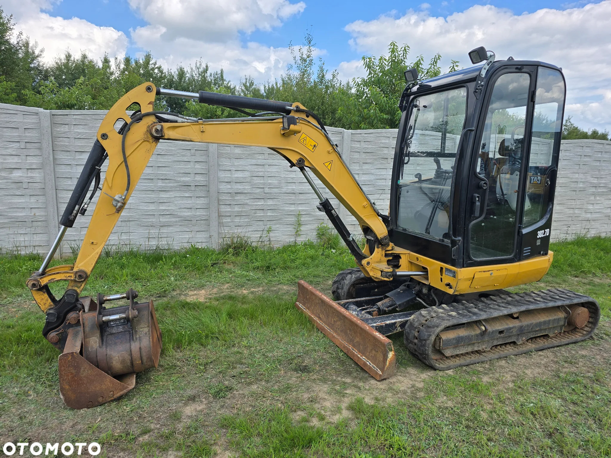 Caterpillar - 2