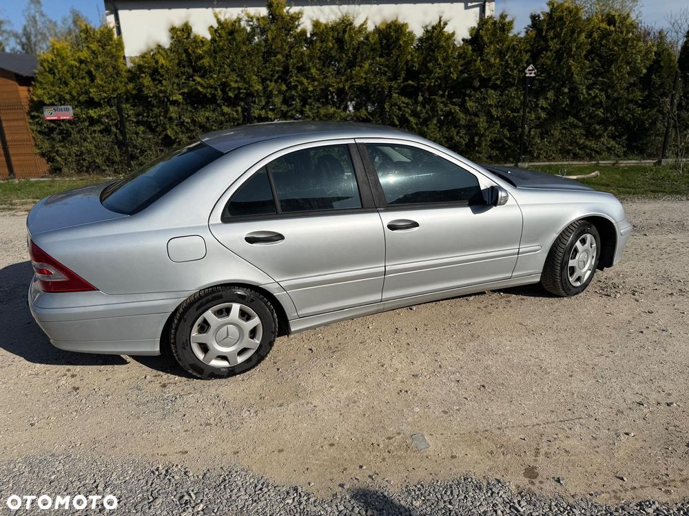 Mercedes-Benz Klasa C 180 Kompressor Classic - 5