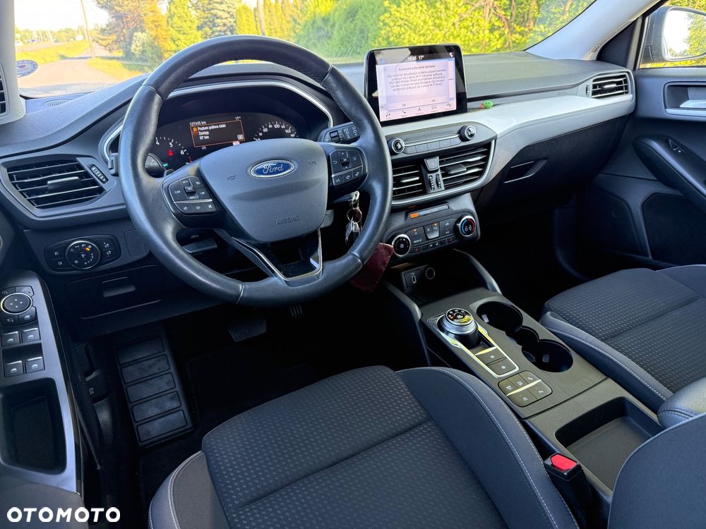 Ford Focus 1.0 EcoBoost Titanium - 21