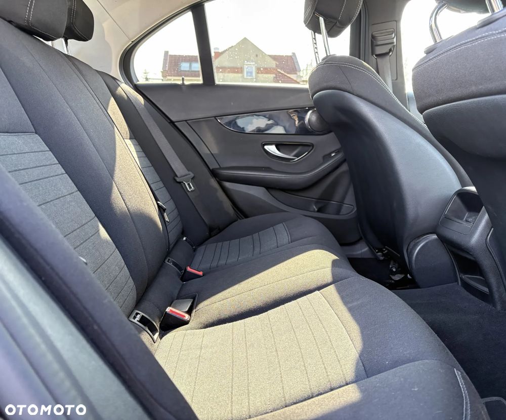 Mercedes-Benz Klasa C 180 9G-TRONIC - 7