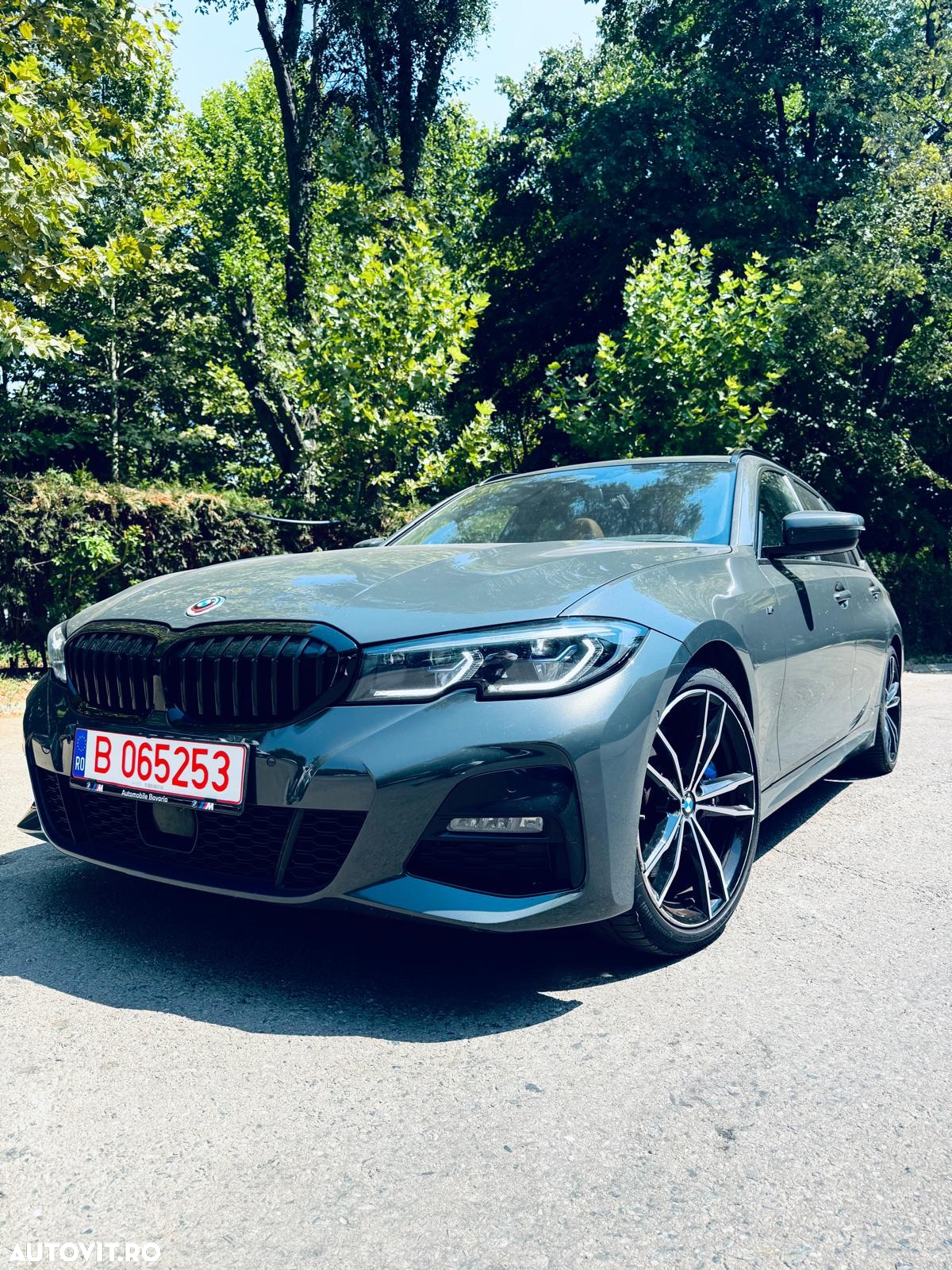 BMW Seria 3 320d Touring Aut. M Sport - 2