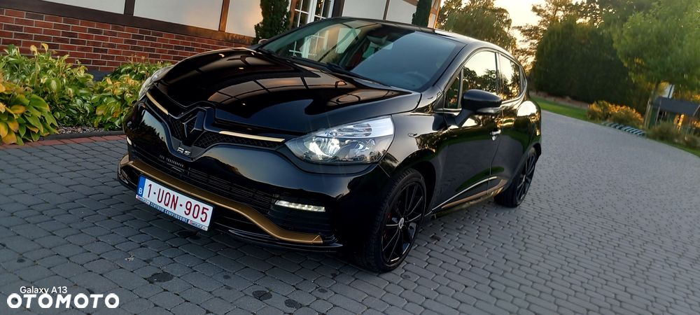 Renault Clio TCe 200 EDC Sport R.S - 36
