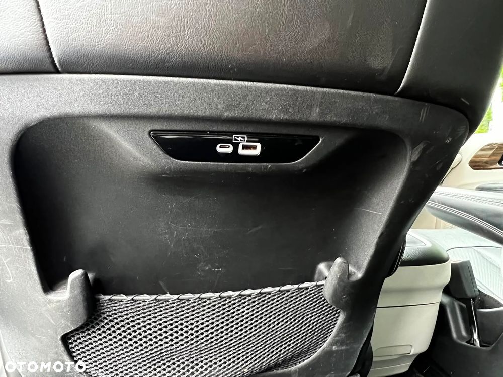 Chrysler Pacifica - 17