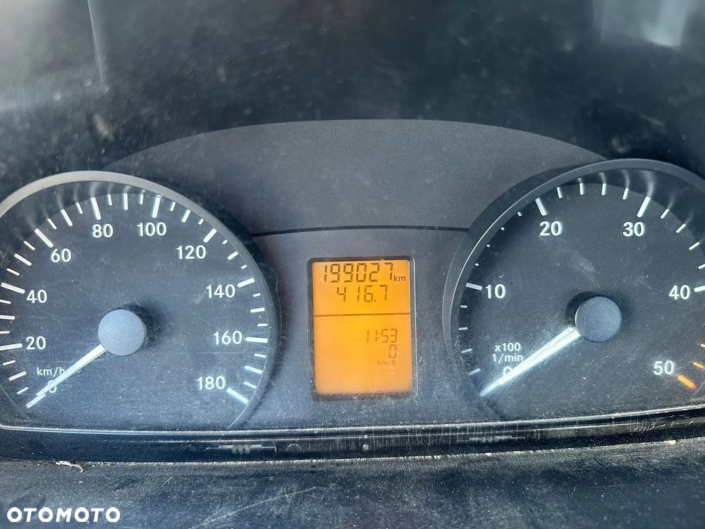 Mercedes-Benz SPRINTER - 4