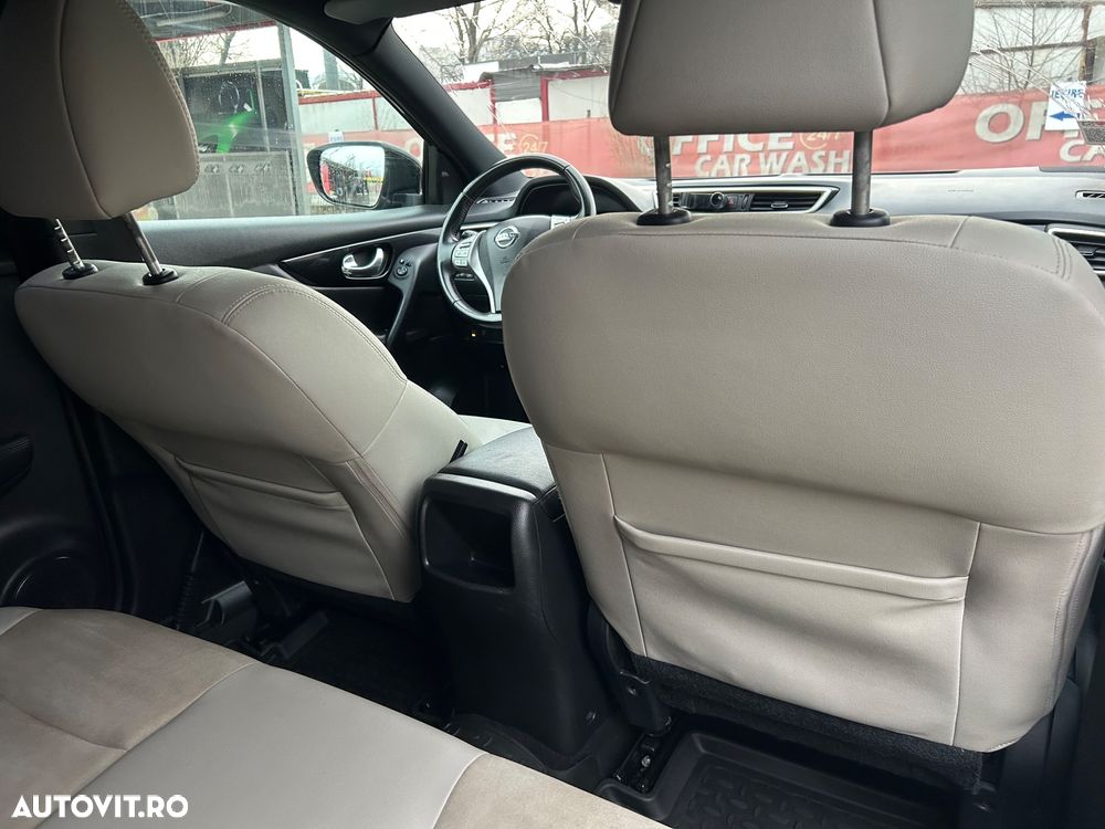 Nissan Qashqai 1.6 DCI Start/Stop Tekna - 17