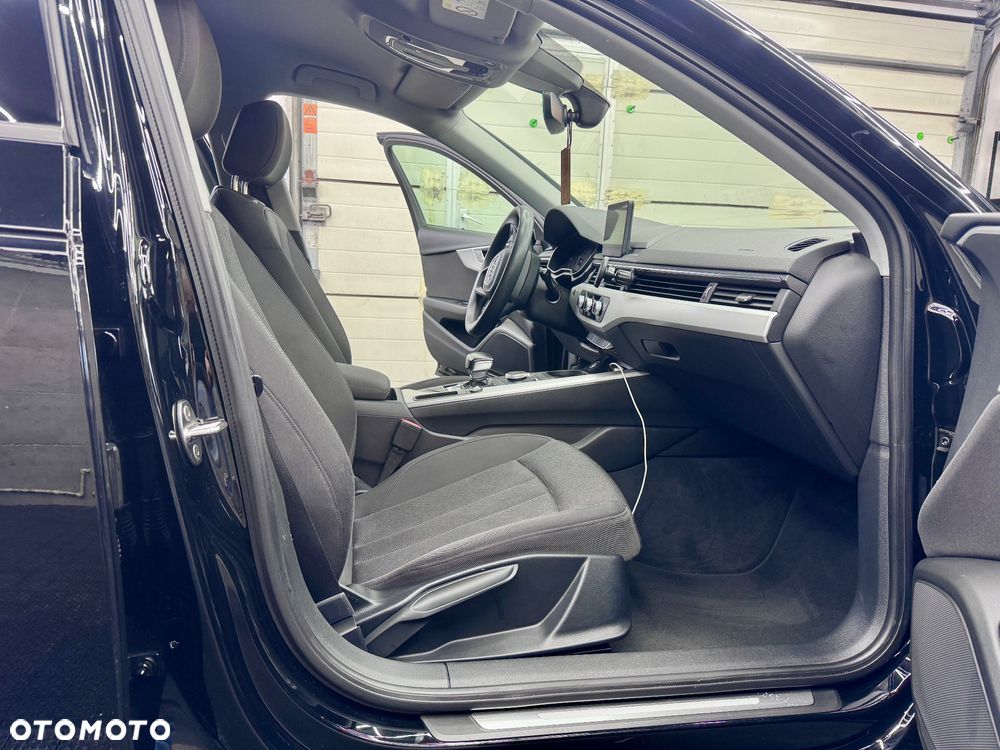 Audi A4 Avant 2.0 TDI S tronic - 13