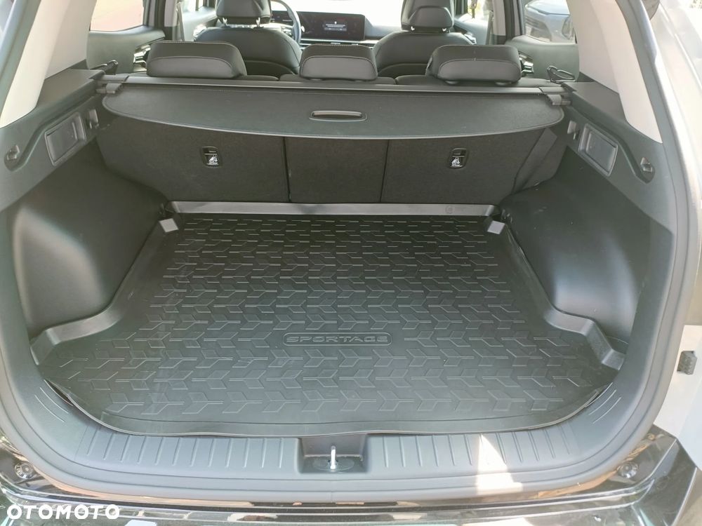 Kia Sportage 1.6 T-GDI Anniversary 2WD DCT - 26