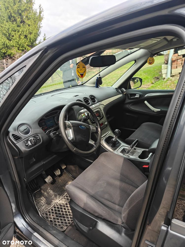 Ford S-Max - 8